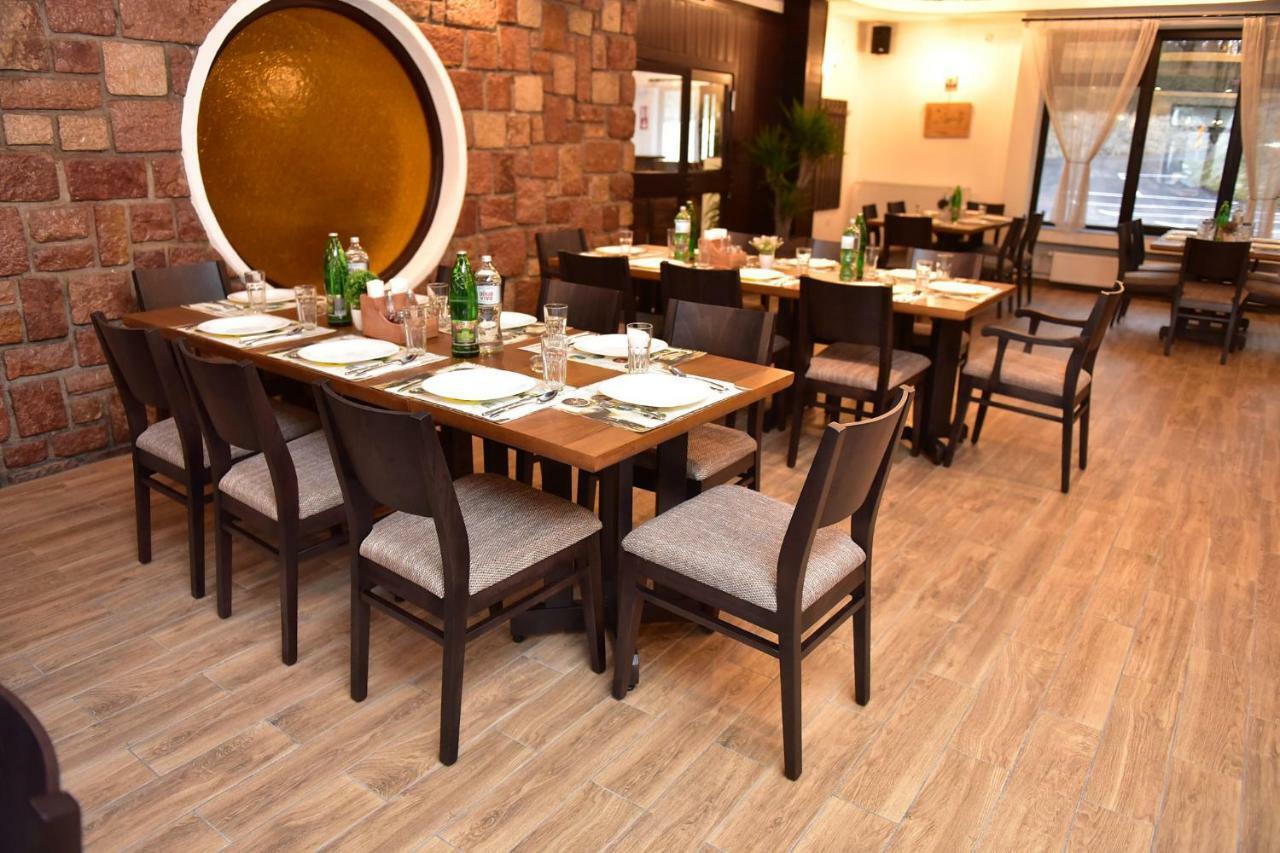 Restoran Sa Prenocistem Gornjak Krepoljin Kültér fotó
